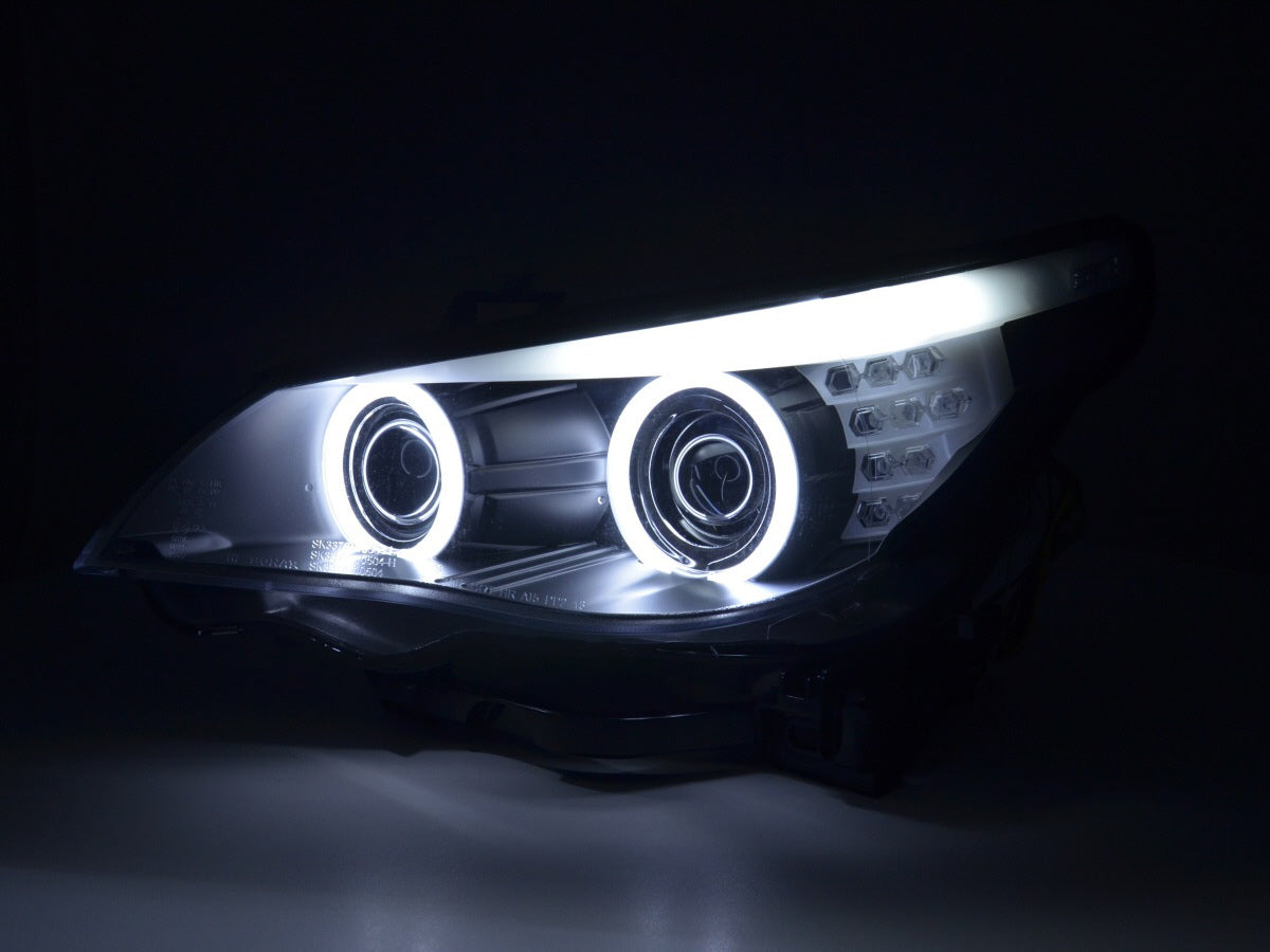 Scheinwerfer Set Xenon Angel Eyes CCFL BMW 5er E60/E61 03-04 schwarz Scheinwerfer Set Xenon Angel Eyes CCFL BMW 5er E60/E61 03-04 schwarz